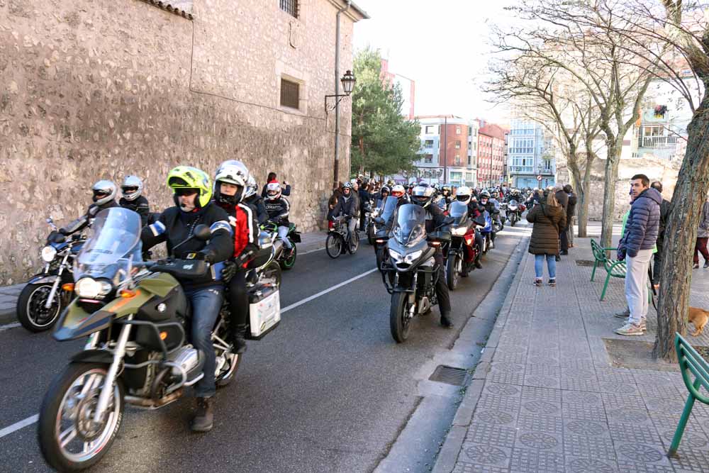 Cerca de 1.000 moteros han participado en la campaña solidaria del Real Moto Club Burgalés