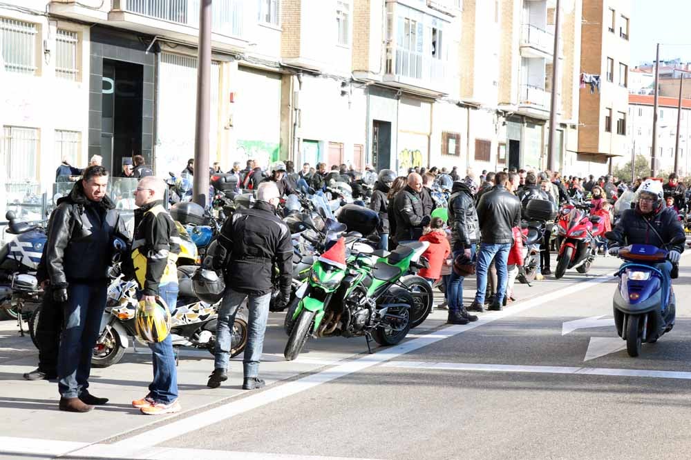 Cerca de 1.000 moteros han participado en la campaña solidaria del Real Moto Club Burgalés