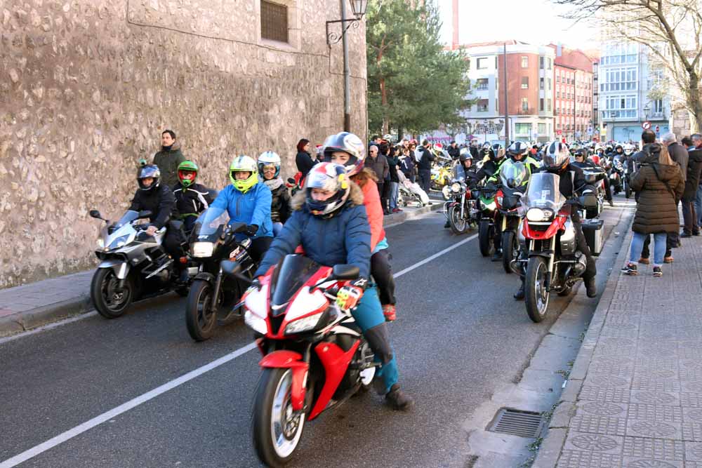 Cerca de 1.000 moteros han participado en la campaña solidaria del Real Moto Club Burgalés