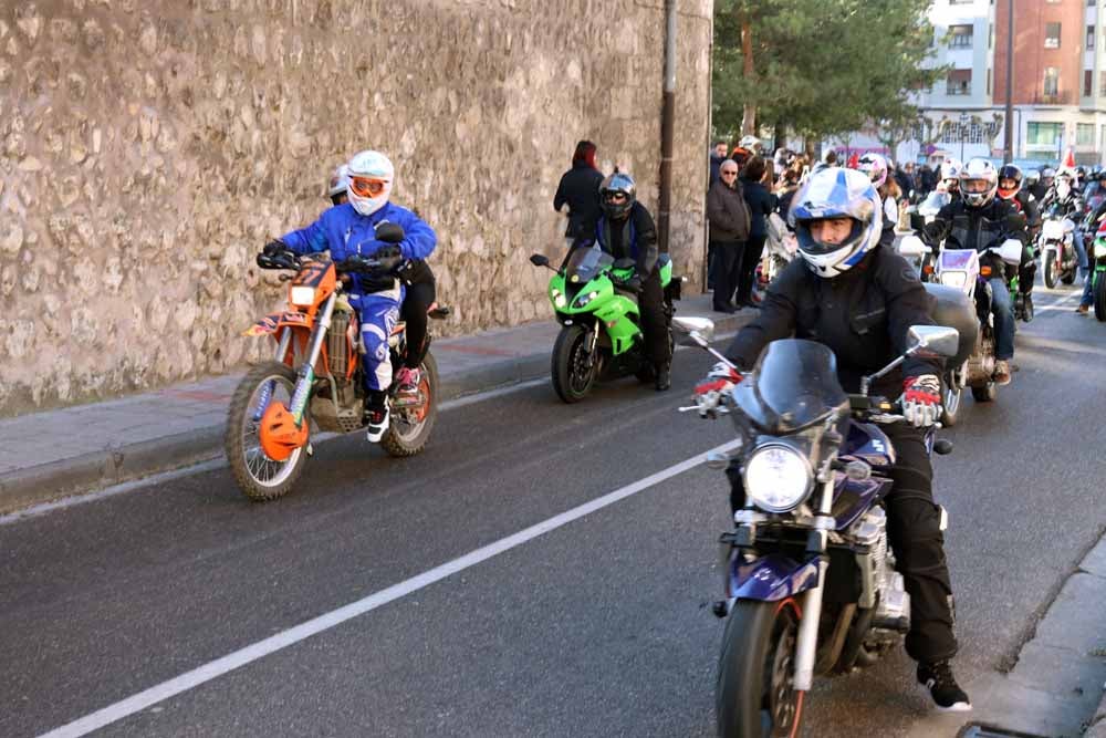 Cerca de 1.000 moteros han participado en la campaña solidaria del Real Moto Club Burgalés