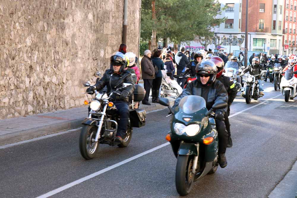 Cerca de 1.000 moteros han participado en la campaña solidaria del Real Moto Club Burgalés