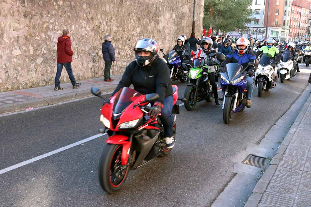 Cerca de 1.000 moteros han participado en la campaña solidaria del Real Moto Club Burgalés