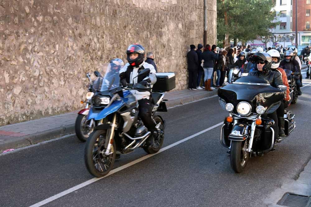 Cerca de 1.000 moteros han participado en la campaña solidaria del Real Moto Club Burgalés