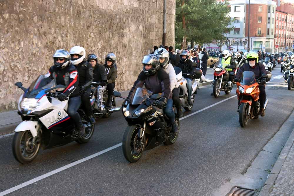 Cerca de 1.000 moteros han participado en la campaña solidaria del Real Moto Club Burgalés