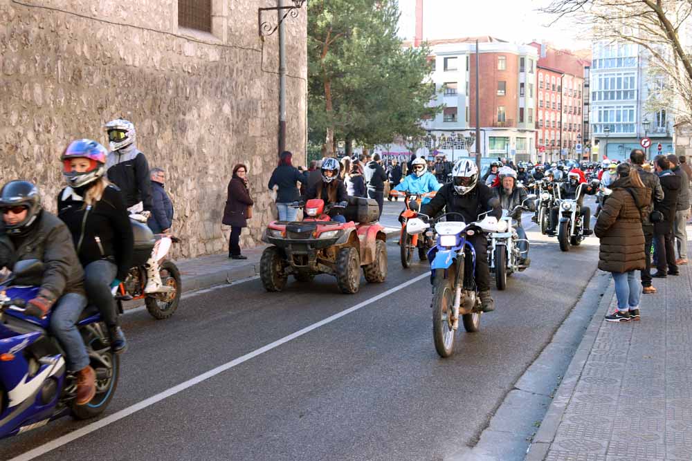 Cerca de 1.000 moteros han participado en la campaña solidaria del Real Moto Club Burgalés