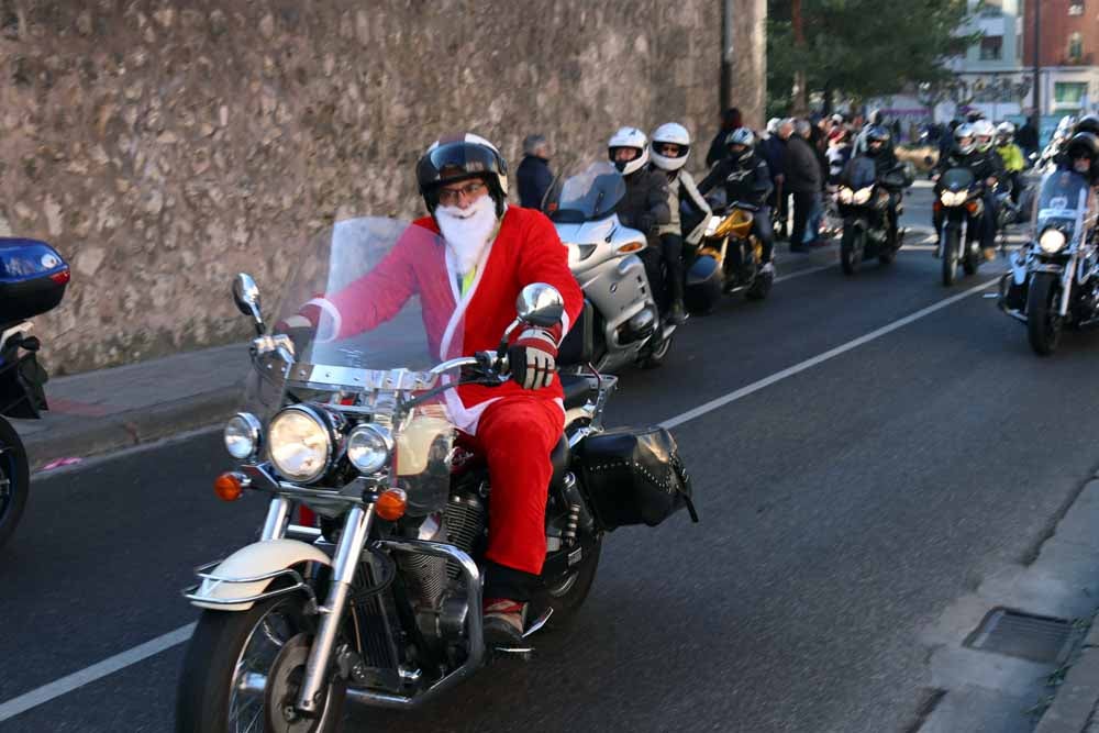 Cerca de 1.000 moteros han participado en la campaña solidaria del Real Moto Club Burgalés