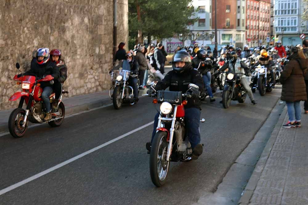 Cerca de 1.000 moteros han participado en la campaña solidaria del Real Moto Club Burgalés