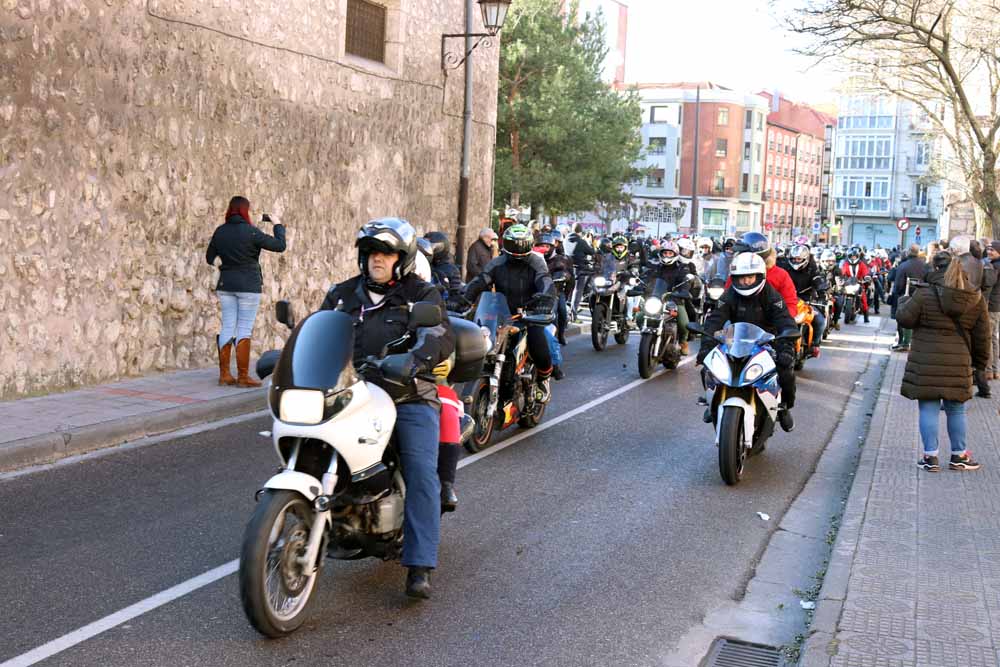 Cerca de 1.000 moteros han participado en la campaña solidaria del Real Moto Club Burgalés