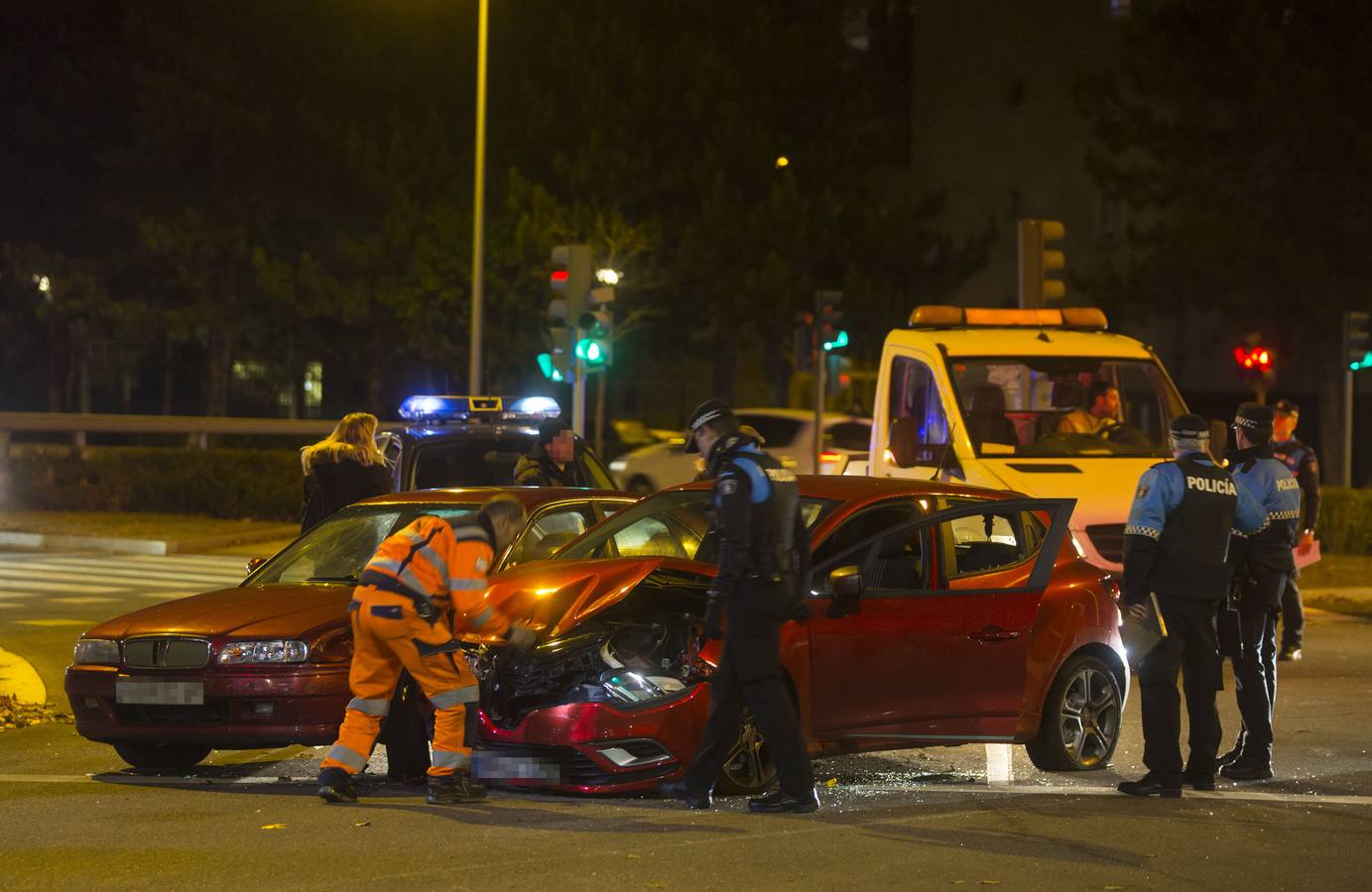 La conductora de uno de los tres vehículos implicados perdió el control de su coche