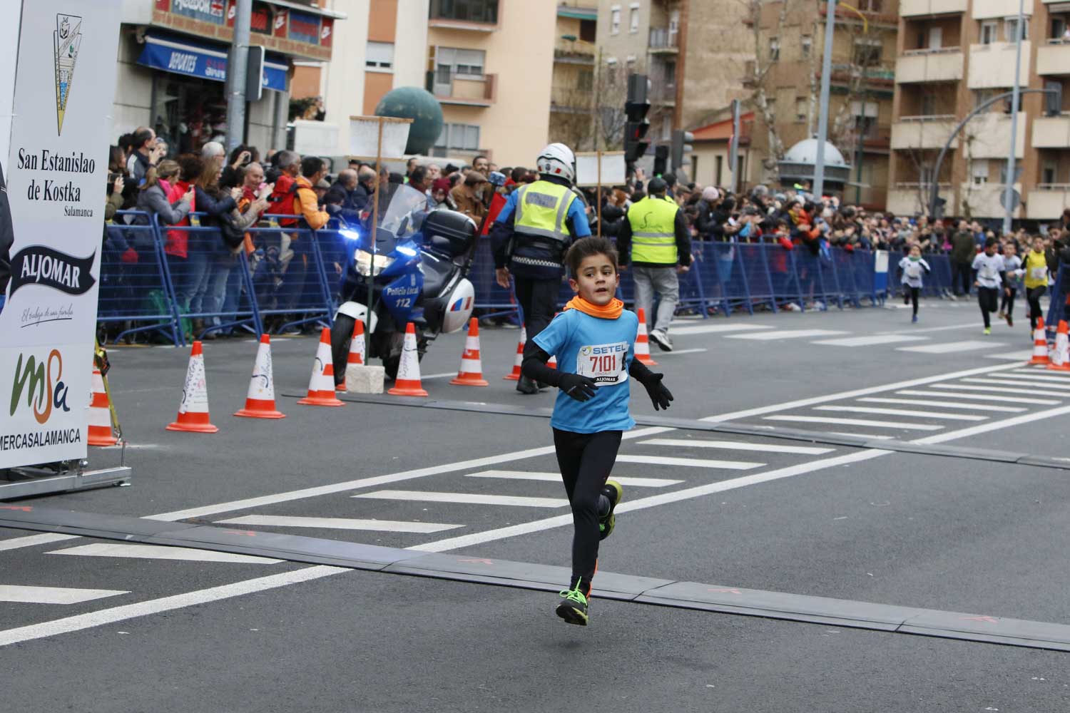 Primera y segunda carrera de la San Silvestre de Salamanca