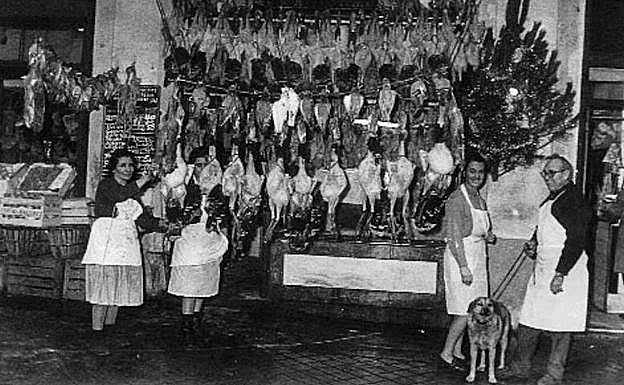 Un puesto del mercado del Campillo en las navidades de 1967. 