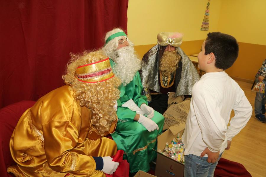 Los pajes reales recorren la geografía palentina