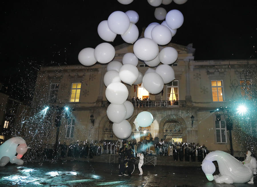 Palencia disfruta de la Cabalgata a pesar de la lluvia