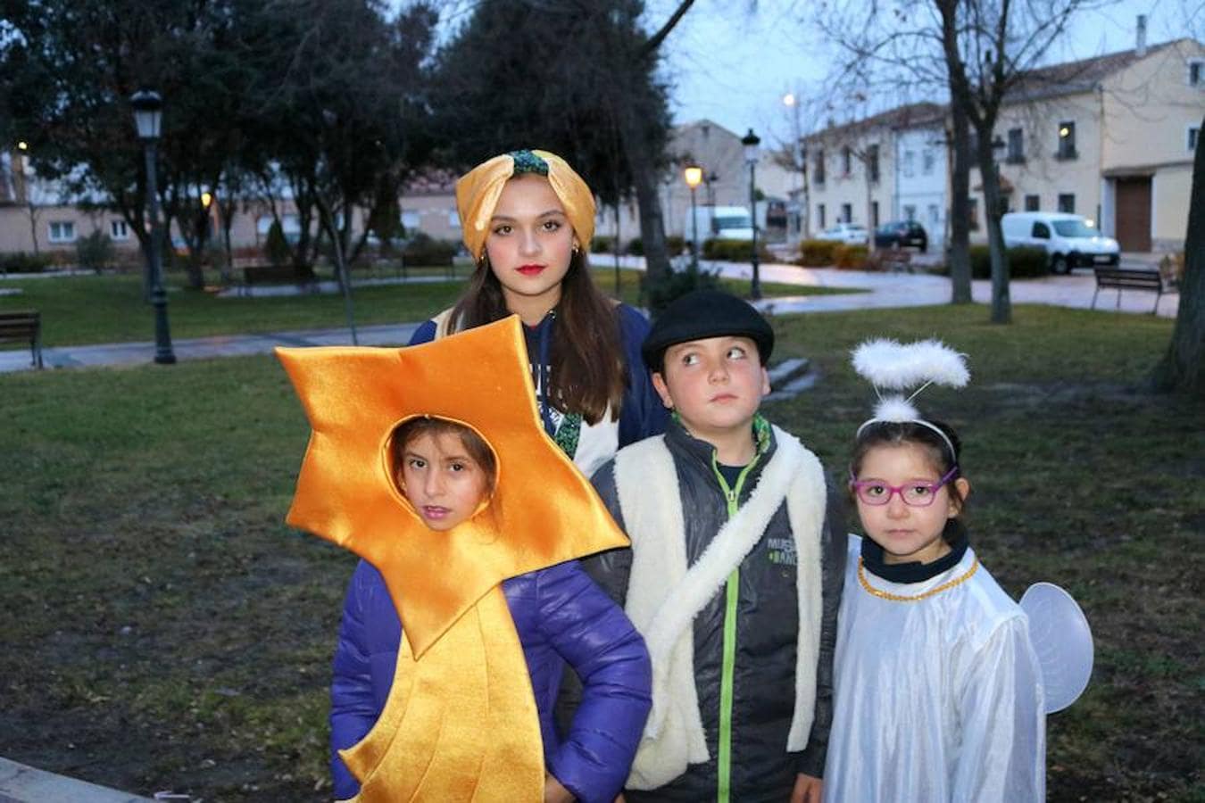 La lluvia no arruina la ilusión en la cabalgata de Baltanás