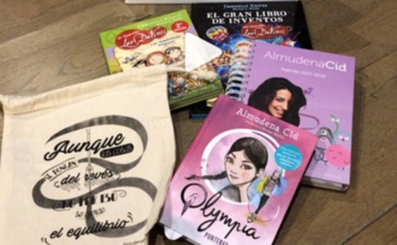 Los regalos que ha recibido Alma, la hija de Iker Jiménez. Instagram