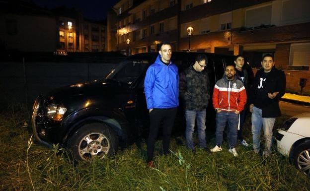 «Seguimos con ganas de aventura», dicen los atrapados en un coche en L'Angliru