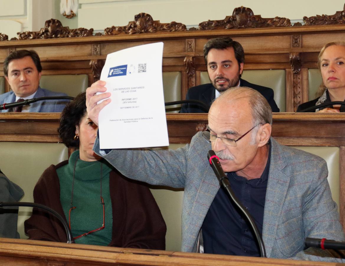 El PP lleva al pleno su precampaña por la Alcaldía sin un candidato claro