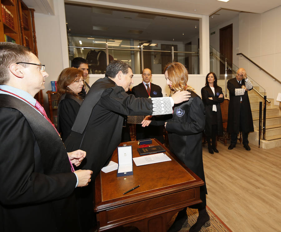 El decano del Colegio de Abogados toma posesión