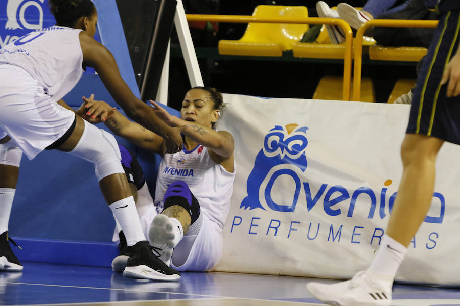 Una canasta de Laura Nicholls a escasos segundos para el final del partido le dio al equipo salmantino una importante victoria en la Euroliga que le permite seguir en la lucha por entrar en los cuartos de final