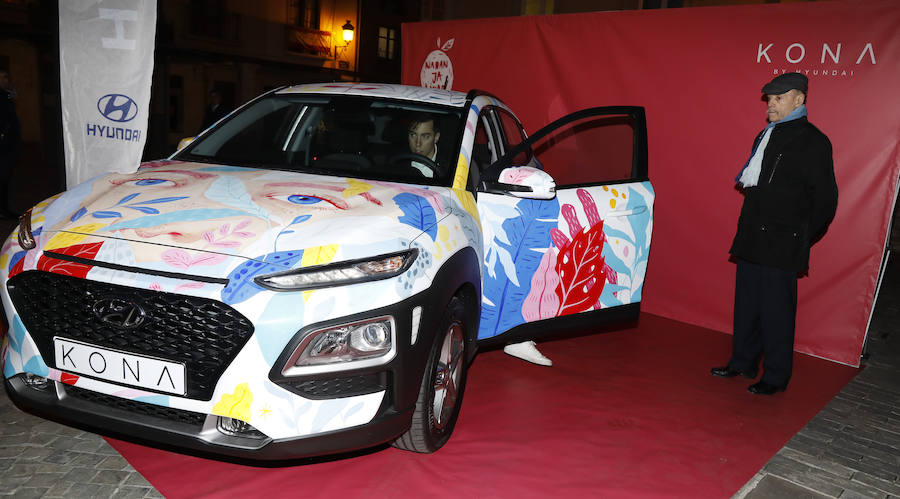 Hyundai exhibe el modelo Kona en la Plaza Mayor