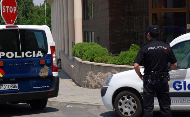 Un exinstructor de la Academia de Policía de Ávila, detenido por la desaparición de armas