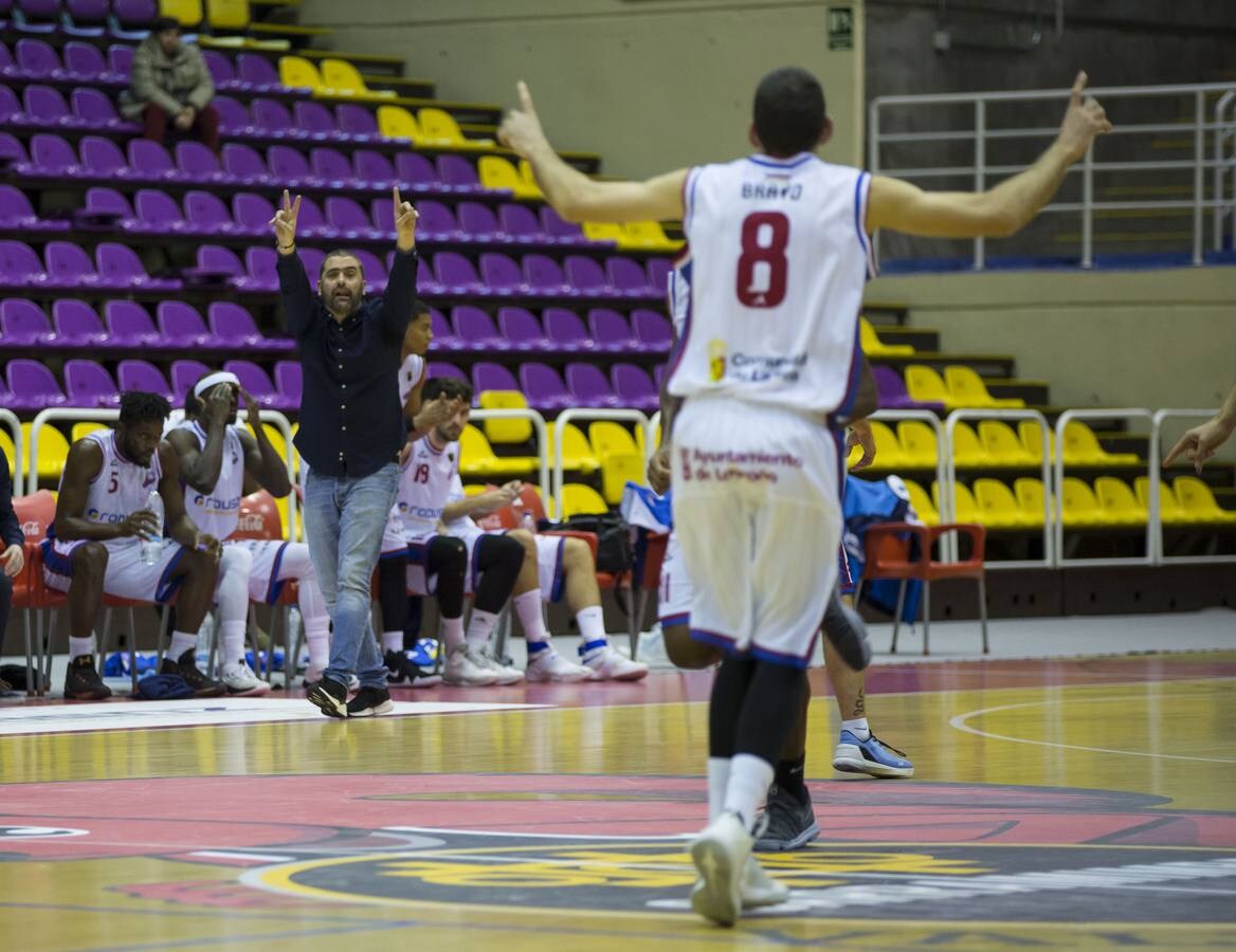 Derrota del Carramimbre Ciudad Valladolid ante el CB Clavijo (87-92)