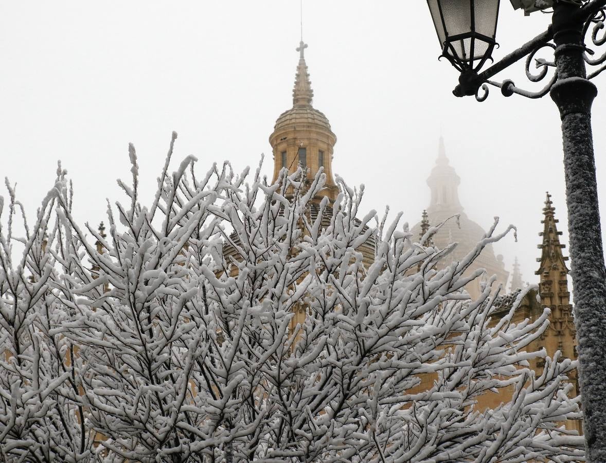 Vuelve la nieve a Segovia