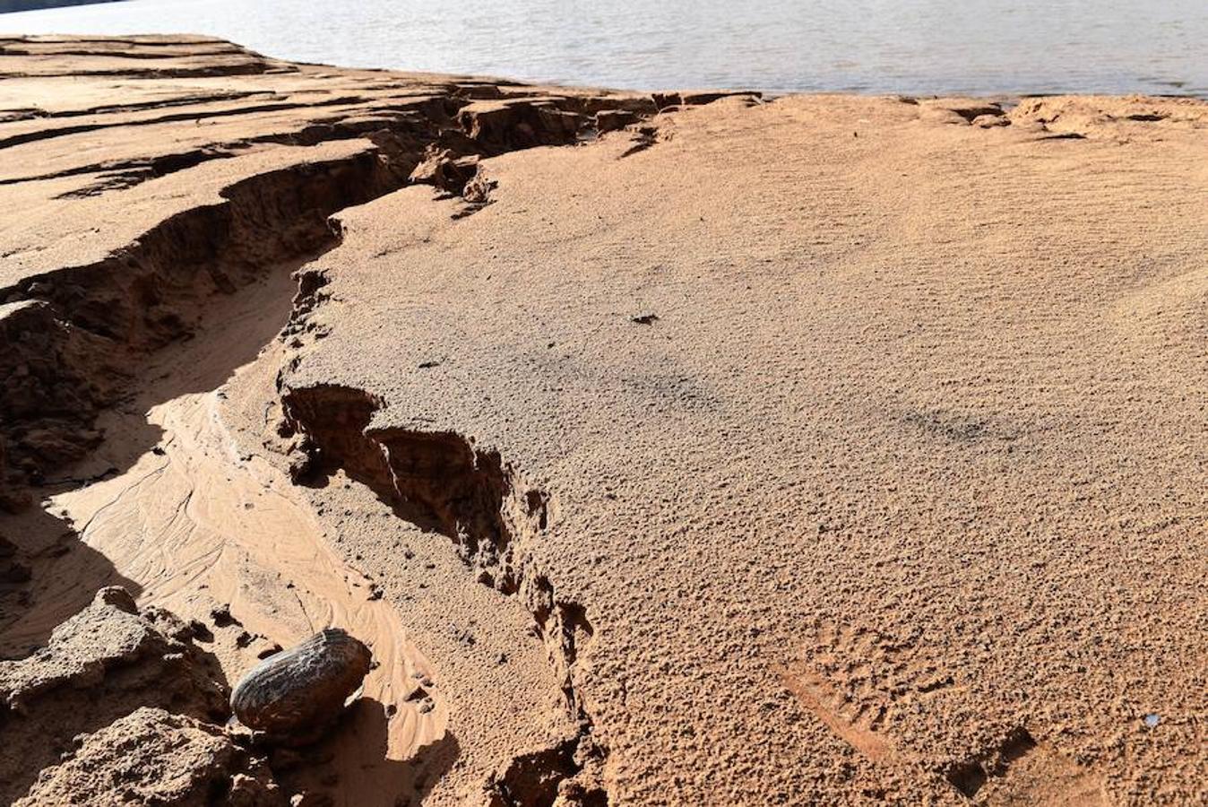 El pantano de Aguilar, un cementerio de almejas de río