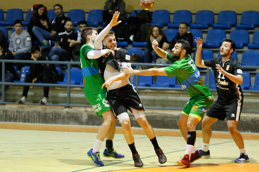 Partido entre el BM Ciudad de Salamanca y el BM Safa