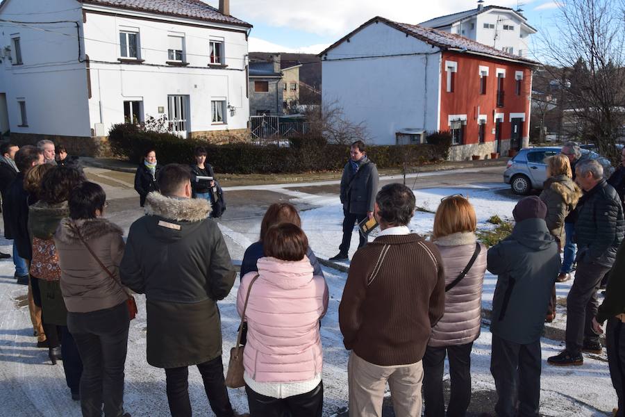 Inauguración de la exposición &#039;Comunidad Fantasma&#039; en Guardo