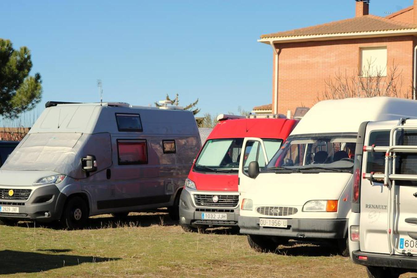Concentración de furgonetas camper en Torquemada