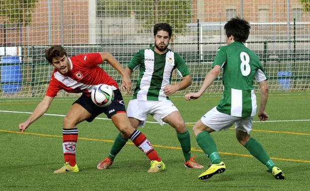 Encuentro entre el Betis CF ante el Villa de Simancas 