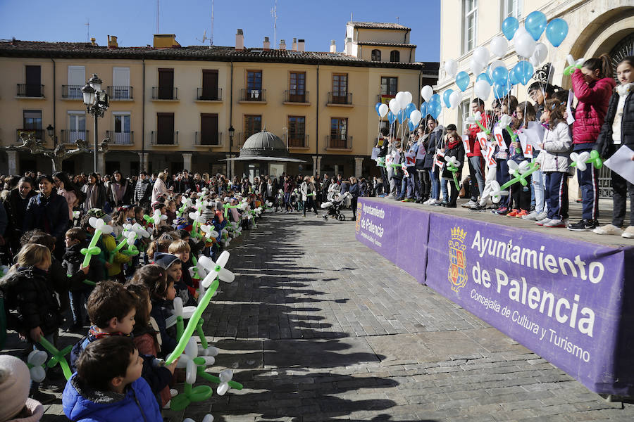 El colegio Filipenses celebra el Día de la Paz en la Plaza Mayor