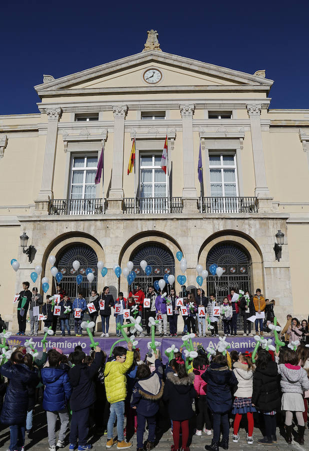 El colegio Filipenses celebra el Día de la Paz en la Plaza Mayor