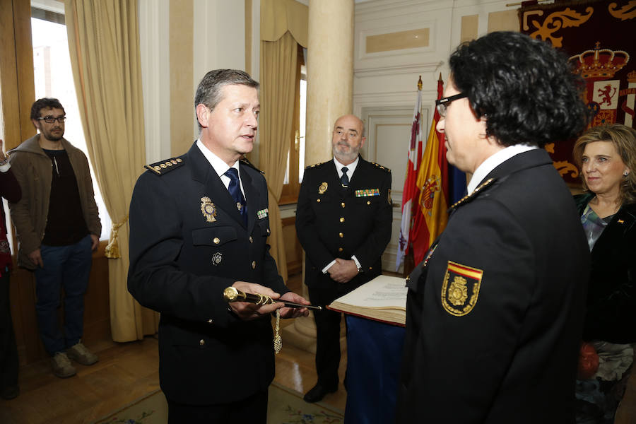 Toma de posesión de la comisaria de la Policía Nacional