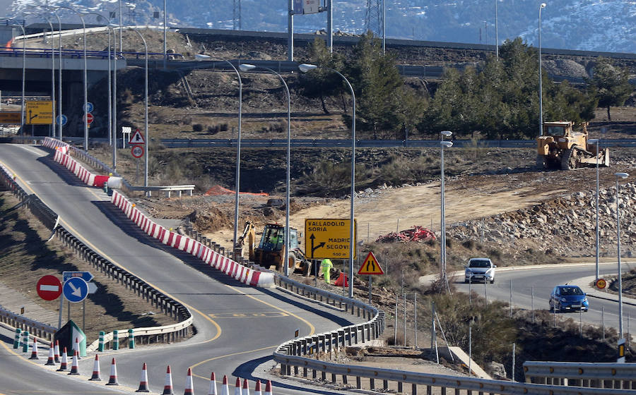 Íñigo de la Serna visita las obras de la SG-20