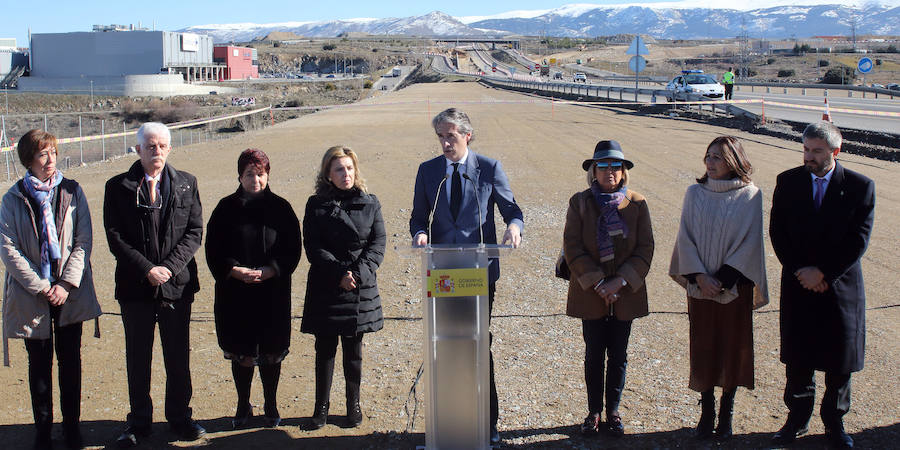 Íñigo de la Serna visita las obras de la SG-20