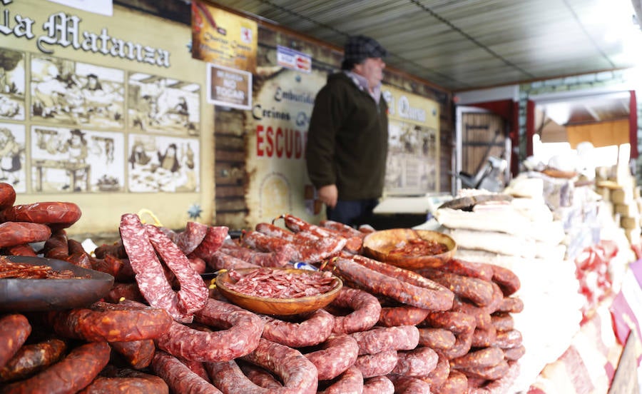 Palencia vive su Mercado Tradicional de las Candelas