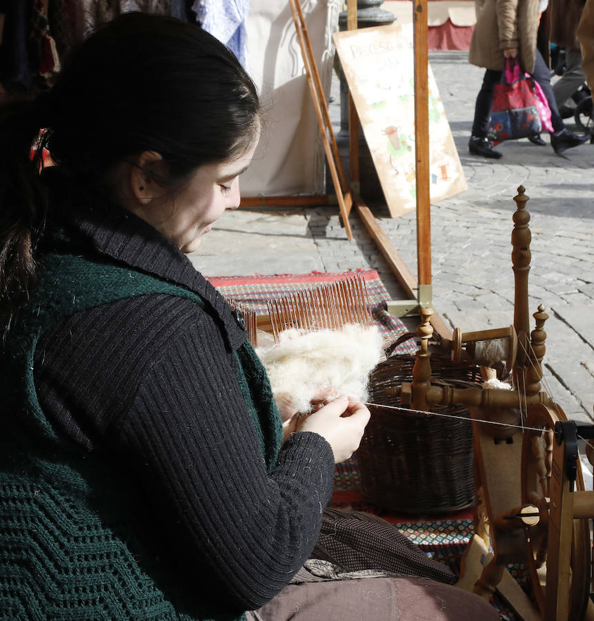 Palencia vive su Mercado Tradicional de las Candelas