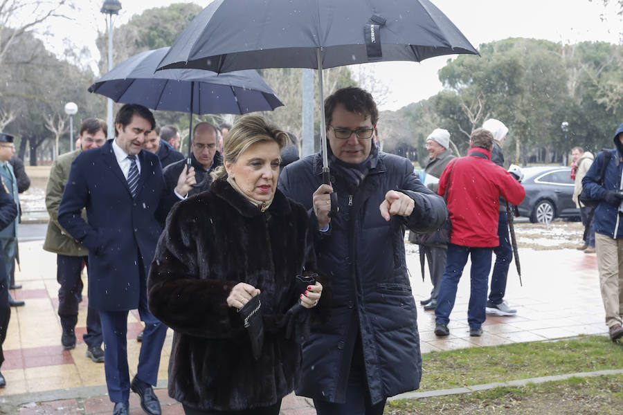 La ministra de Agricultura y Pesca, Alimentación y Medio Ambiente, Isabel García Tejerina, visitó esta mañana el parque fluvial de la Aldehuela, en Salamanca, y la Isla del Soto. 