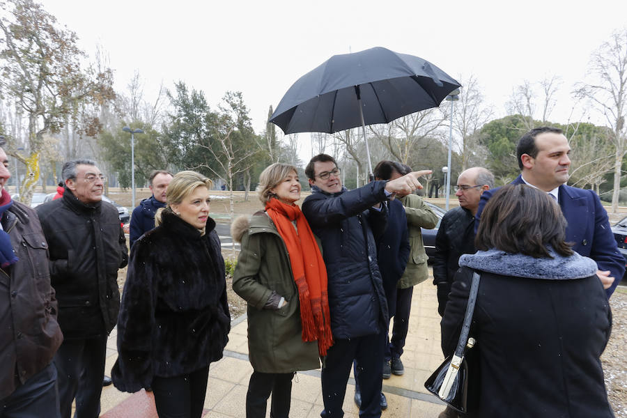 La ministra de Agricultura y Pesca, Alimentación y Medio Ambiente, Isabel García Tejerina, visitó esta mañana el parque fluvial de la Aldehuela, en Salamanca, y la Isla del Soto. 