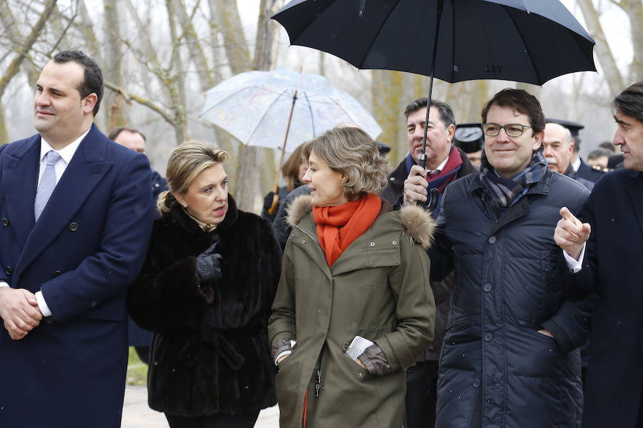 La ministra de Agricultura y Pesca, Alimentación y Medio Ambiente, Isabel García Tejerina, visitó esta mañana el parque fluvial de la Aldehuela, en Salamanca, y la Isla del Soto. 