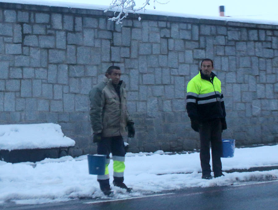 Lunes cubierto de nieve en Segovia