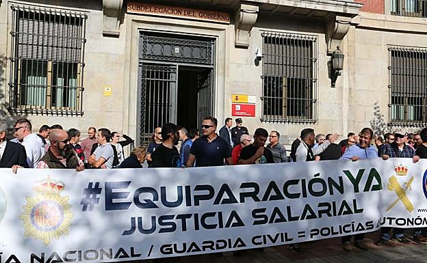 Concentración por la equiparación salarial.