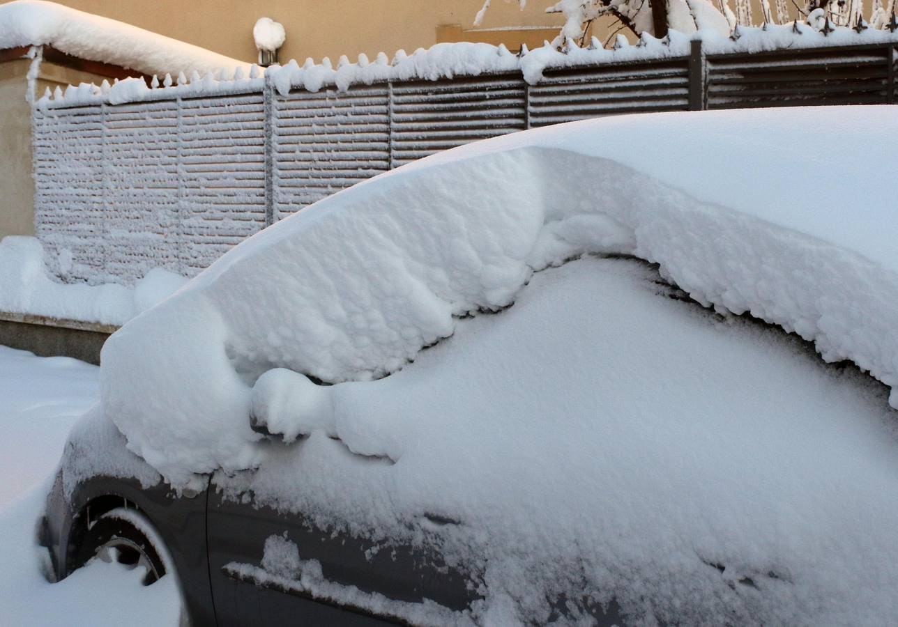 La nieve ha dado paso a la formación de placas de hielo