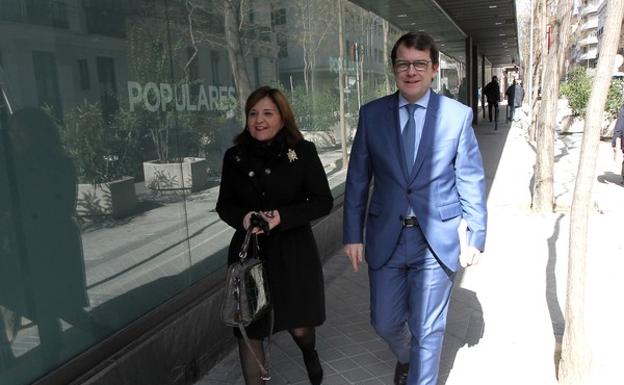 El presidente del Partido Popular de Castilla y León, Alfonso Fernández Mañueco, a su llegada a una reunión con dirigentes autonómicos.