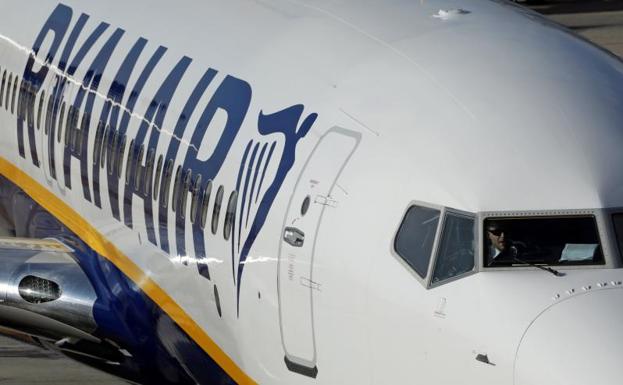 Ryanair acusa al Sepla de frenar el aumento salarial de sus pilotos en España