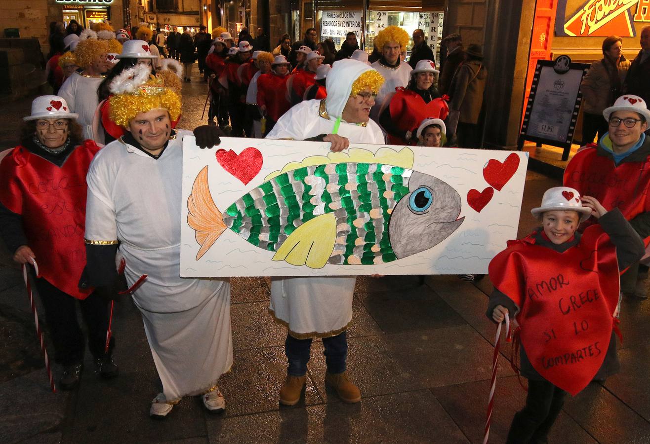 Las dulzainas de varios miembros de la Escuela de Dulzaina amenizaron el acto fúnebre