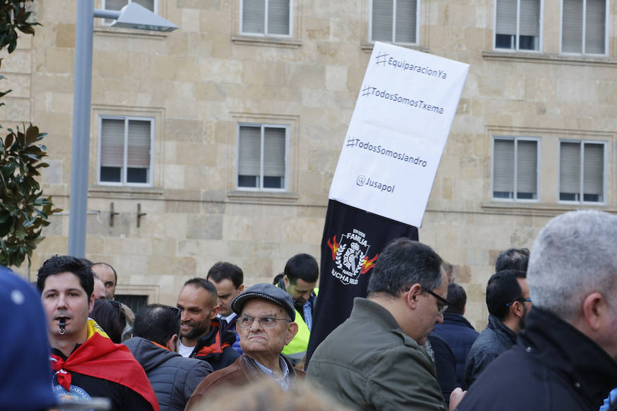 Miles de personas exigen igualdad salarial para Policía y Guardia Civil en Salamanca