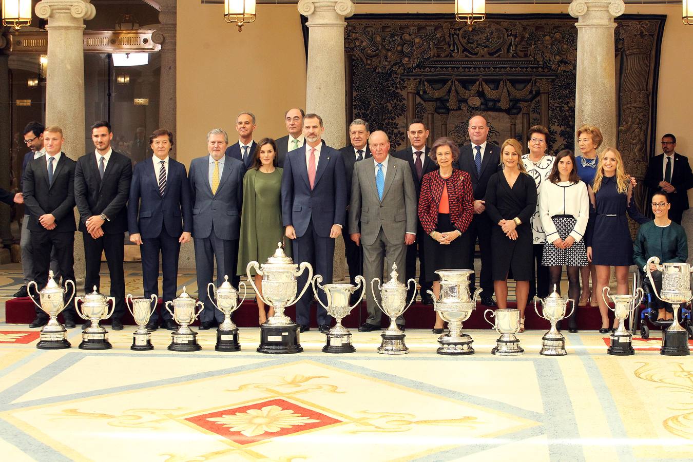 Fotos: Lydia Valentín recibe el Premio Nacional del Deporte 2016 de manos de la reina Letizia